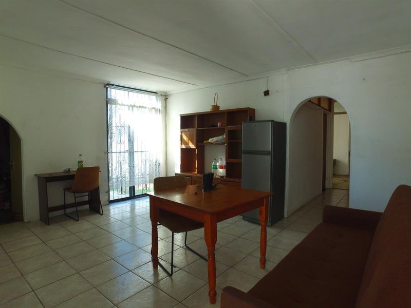 3 Bedroom home for sale in Belhar - Photo 7