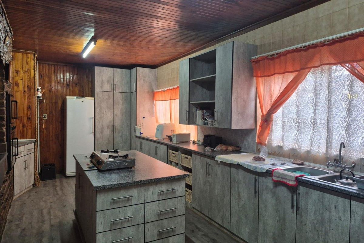 Heuwelsig Haven: Where Family Memories Find a Home - Photo 4