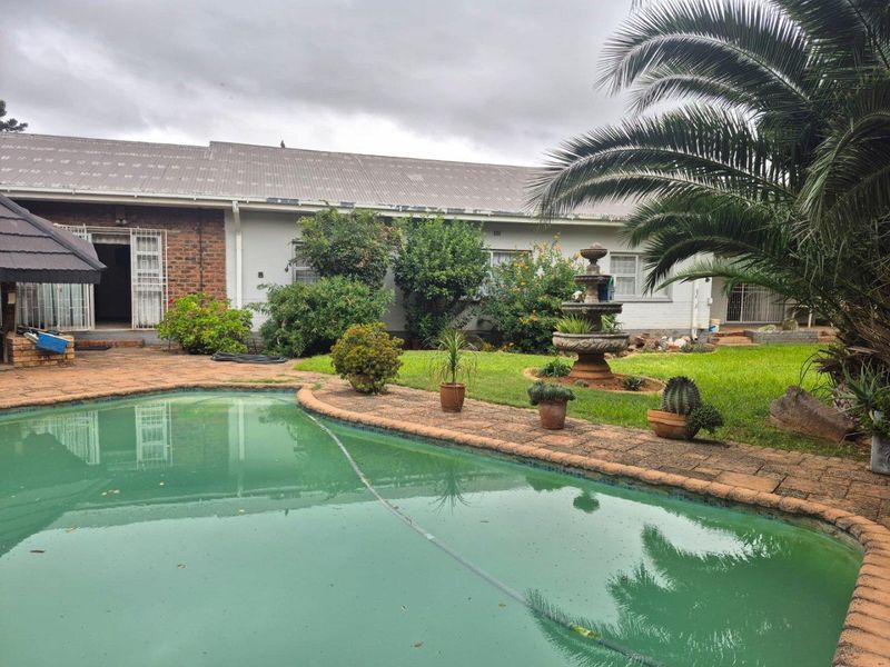 Heuwelsig Haven: Where Family Memories Find a Home - Photo 2