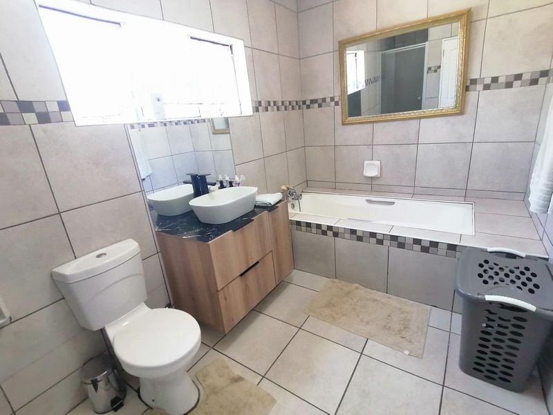 The Heart of Home: Where Comfort Meets Endless Potential in Riviera, Kimberley - Photo 5