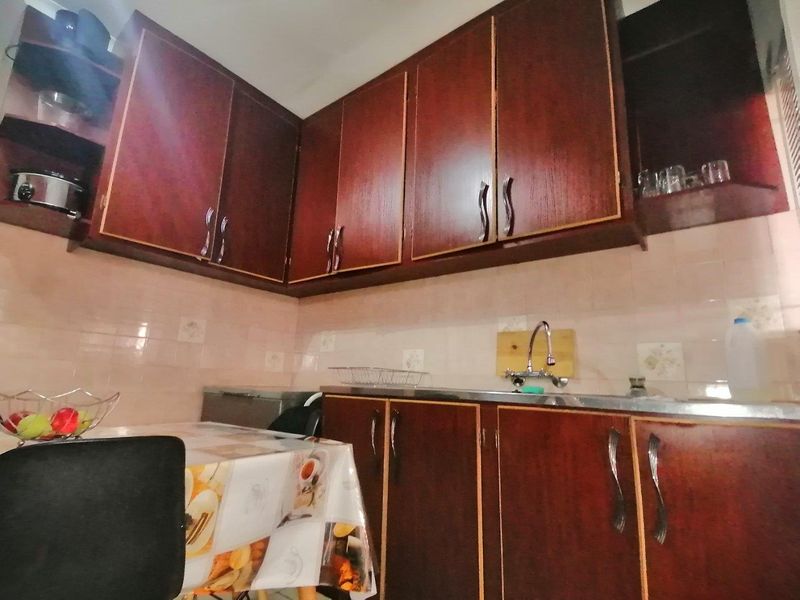 The Heart of Home: Where Comfort Meets Endless Potential in Riviera, Kimberley - Photo 3