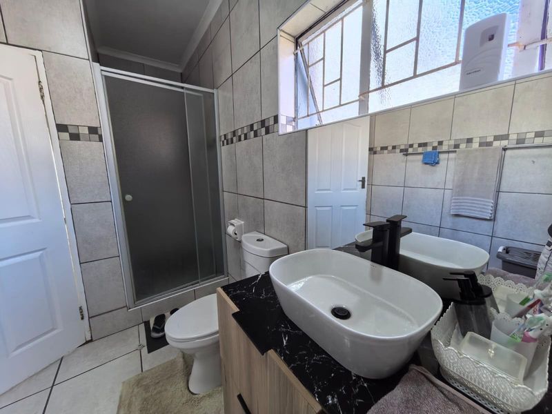 The Heart of Home: Where Comfort Meets Endless Potential in Riviera, Kimberley - Photo 9