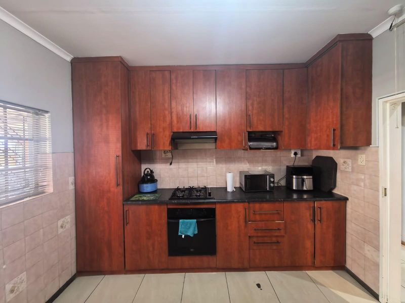 The Heart of Home: Where Comfort Meets Endless Potential in Riviera, Kimberley - Photo 3