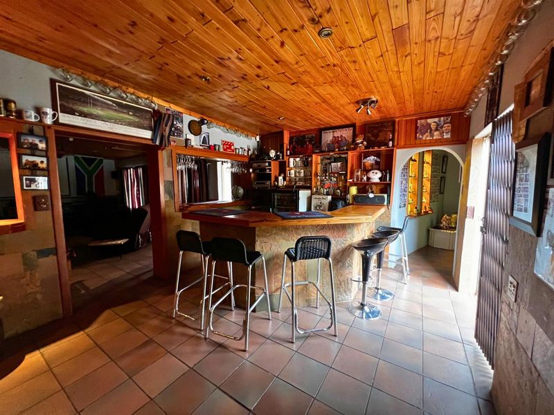 5 Bedroom, Spacious Family Home in Rooihuiskraal, Centurion - Photo 5