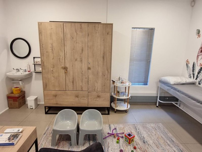 Medical suite for Rent next to Mediclinic - Milnerton - Photo 5
