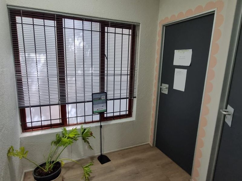 Medical suite for Rent next to Mediclinic - Milnerton - Photo 9