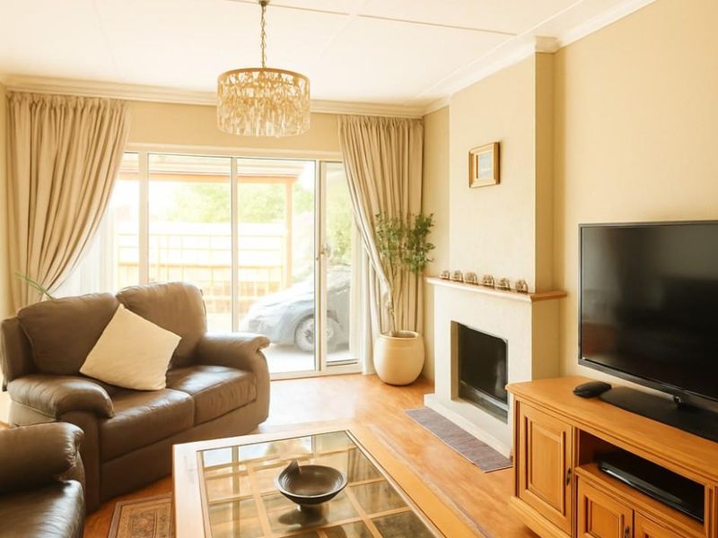 3 BEDROOM HOUSE FOR SAL IN THE STEWARD BENONI - Photo 2