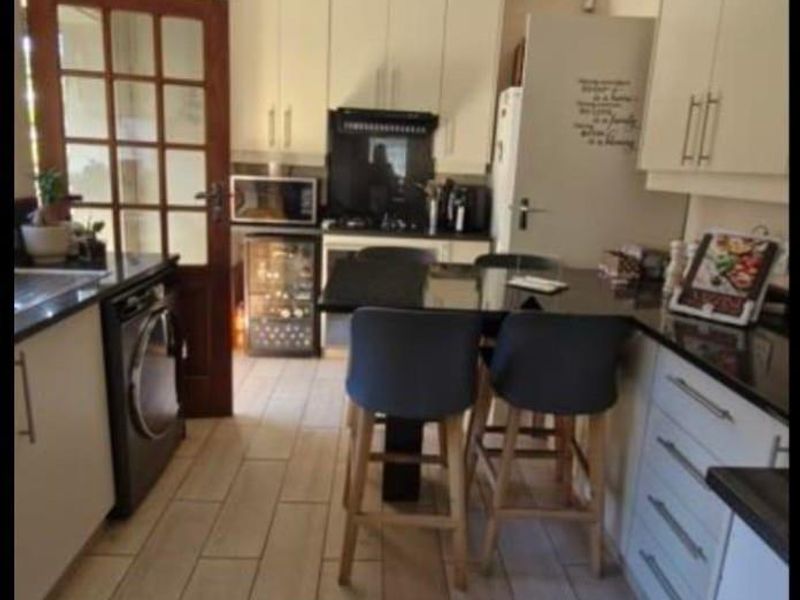 3 BEDROOM HOUSE FOR SAL IN THE STEWARD BENONI - Photo 4
