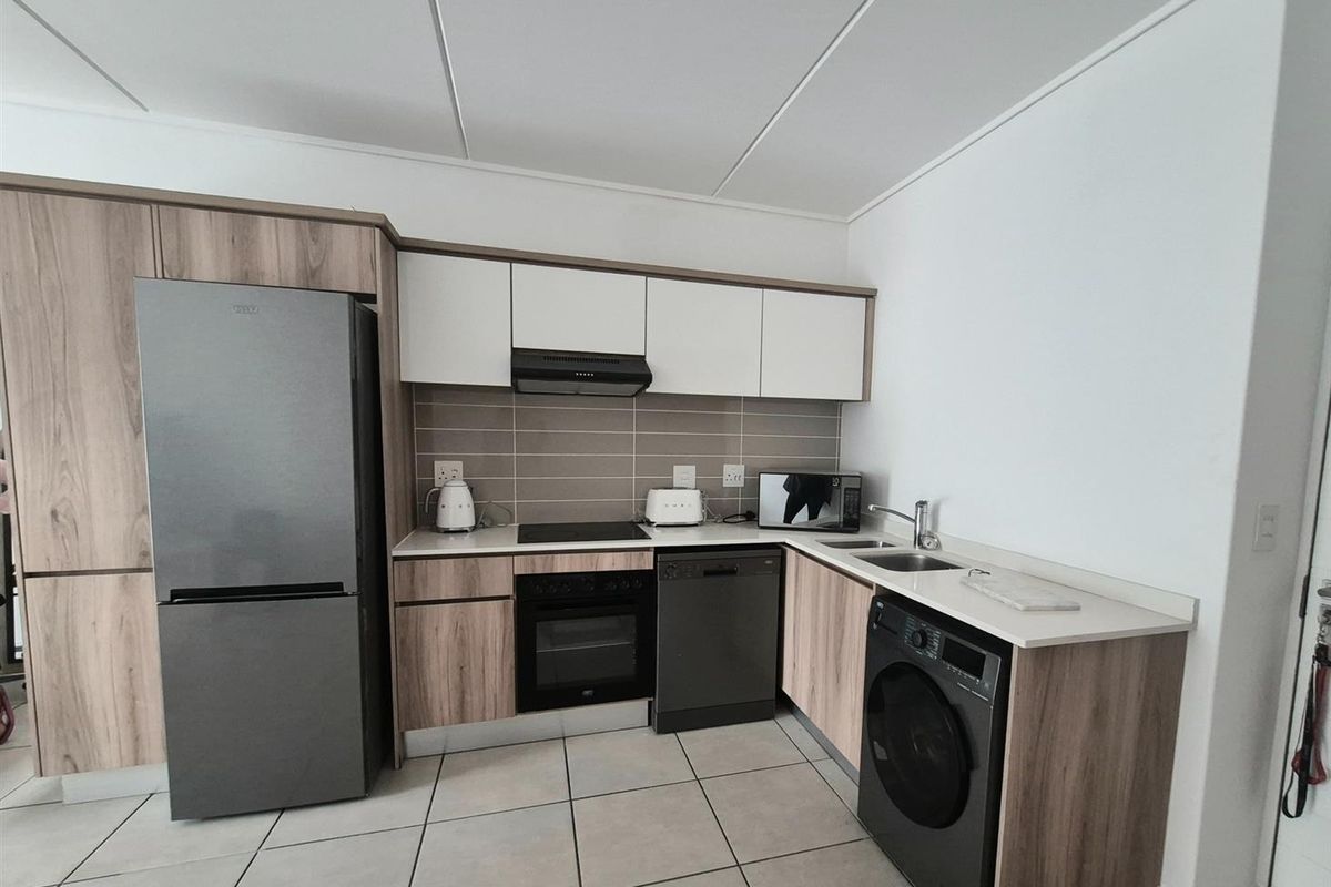 Modern 2-Bedroom Apartment in The Reid - Ideal for First-Time Buyers and Investors - Photo 2