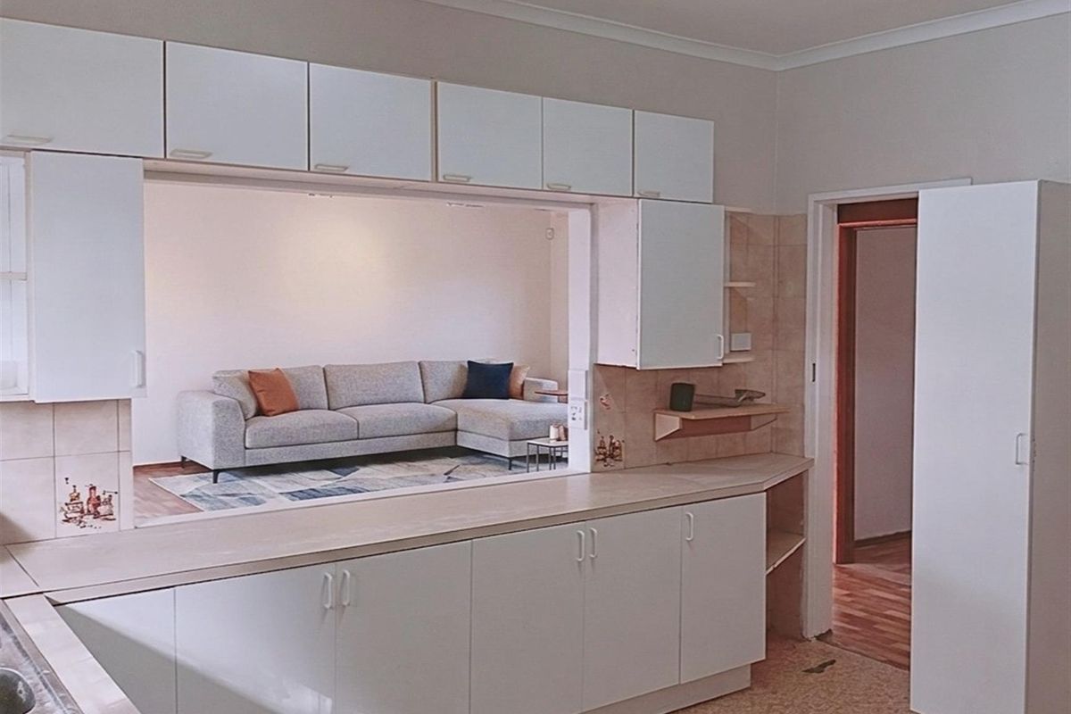 Large Family Home, Central and Peaceful Location - Photo 3