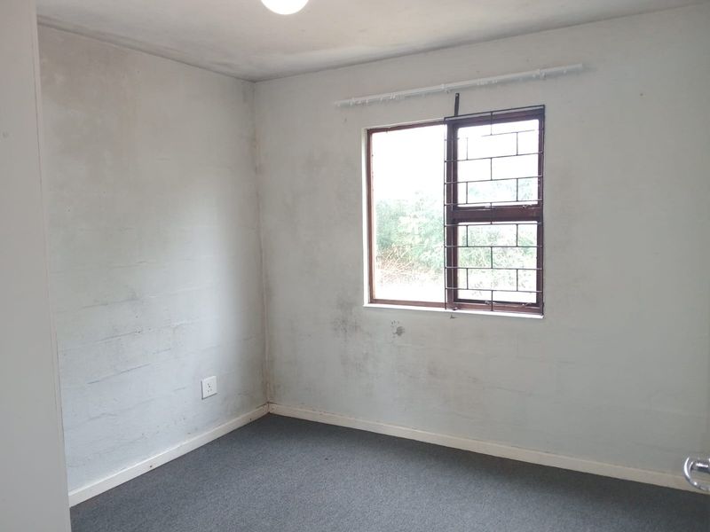 Well-Priced 3 Bedroom Apartment in Sohco, Amalinda - Great Investment Opportunity - Photo 9