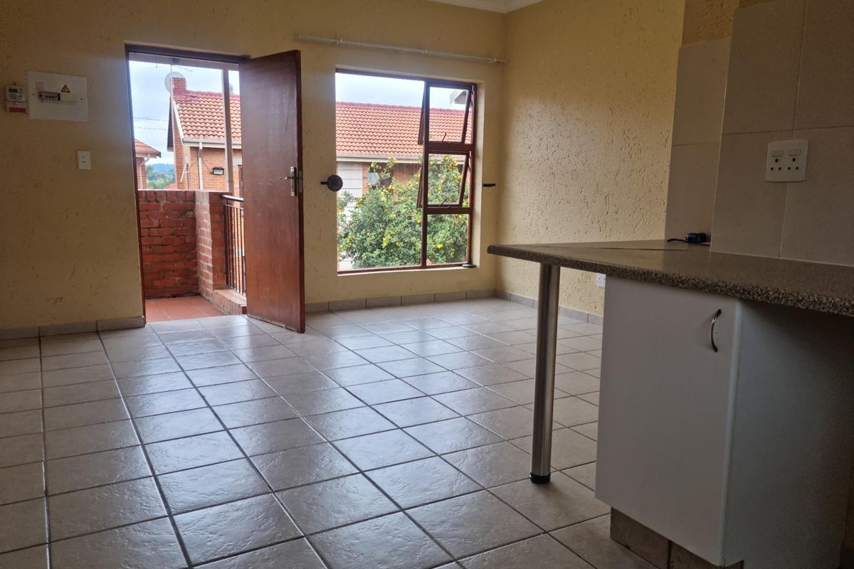 Gorgeous 3 Bedroom Apartment in Amorosa Available to Rent Immediately - Photo 5