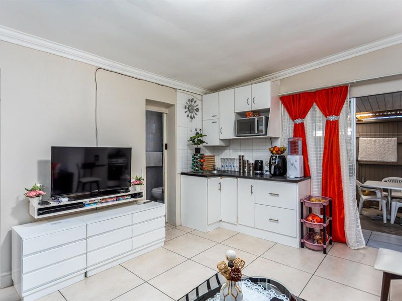 House For Sale in Oakdale, Bellville - Photo 6