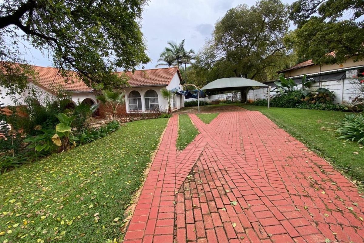 House For Sale in Schoemansville, Hartbeespoort, North West - Photo 3