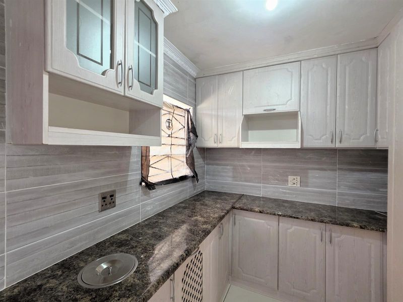 Well-Located 3 Bedroom Home in Philip Nel Park - Move-In Ready - Photo 7
