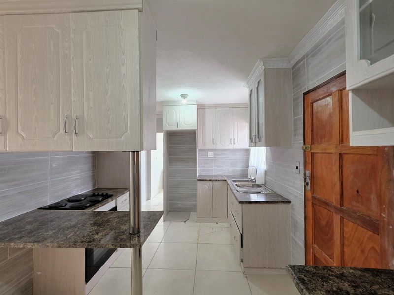 Well-Located 3 Bedroom Home in Philip Nel Park - Move-In Ready - Photo 5