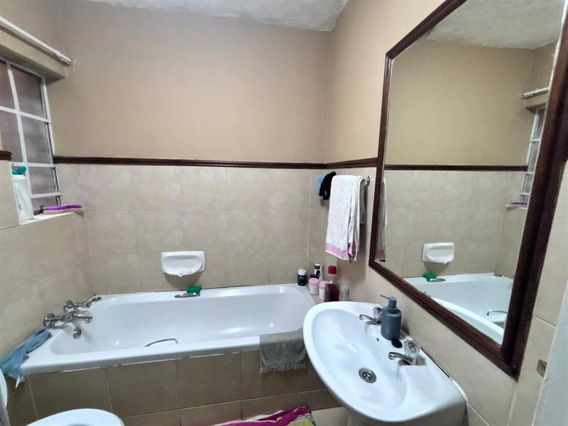 Charming 2 bedroom ground floor apartment for rental in Wonderpark Estate - Photo 6