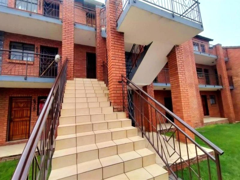 Charming 2 bedroom ground floor apartment for rental in Wonderpark Estate - Photo 2