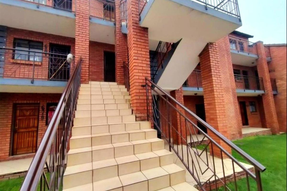Charming 2 bedroom ground floor apartment for rental in Wonderpark Estate - Photo 2