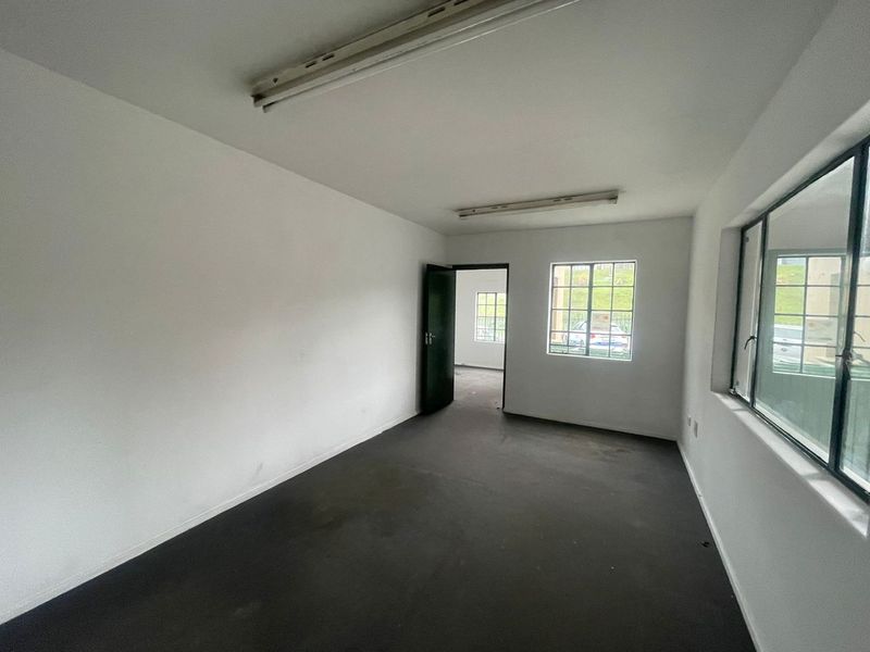Industrial Property To Rent in Red Hill, Durban North, KwaZulu Natal - Photo 6