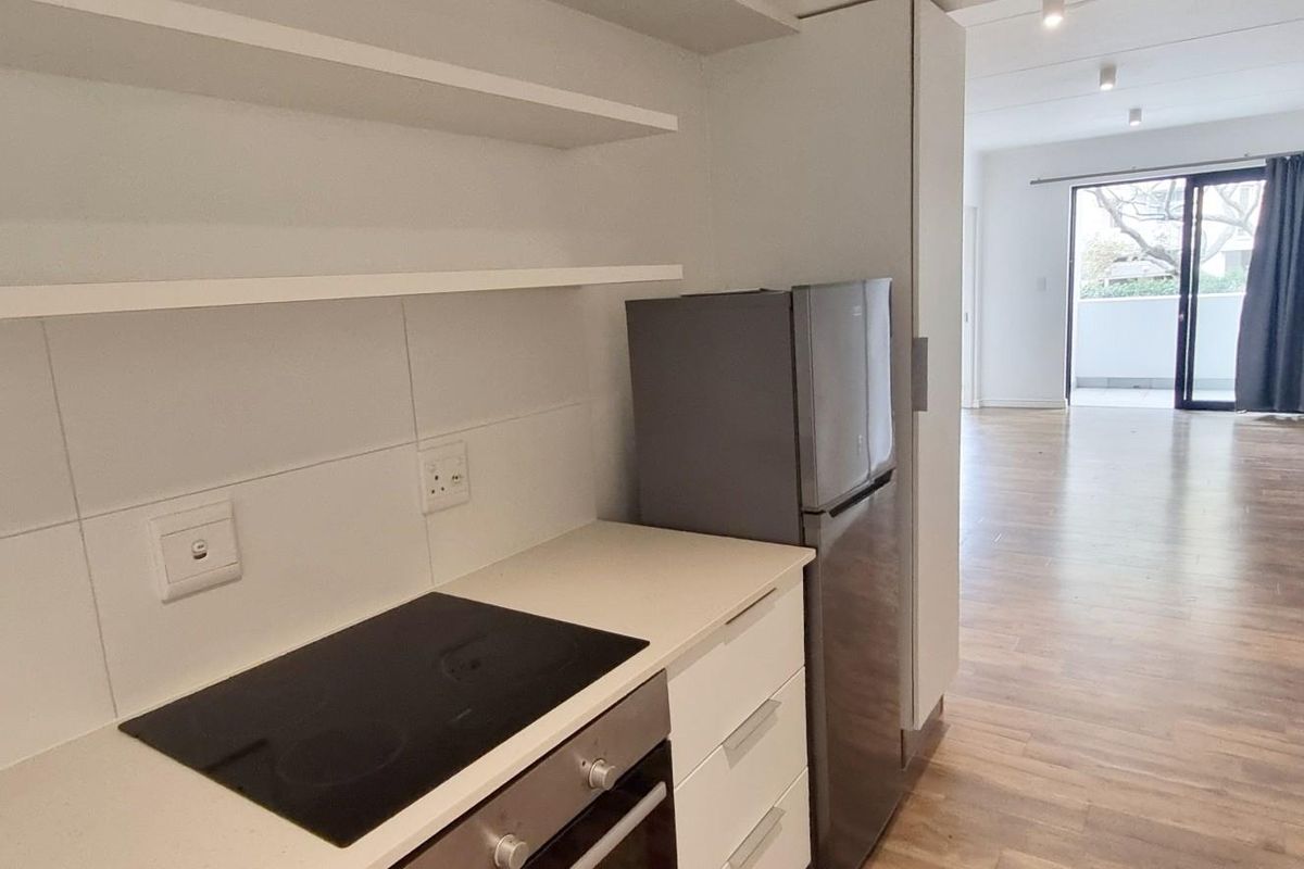 Modern 2 bed 2 bath apartment available - Newlands Terrace, Newlands - Photo 3