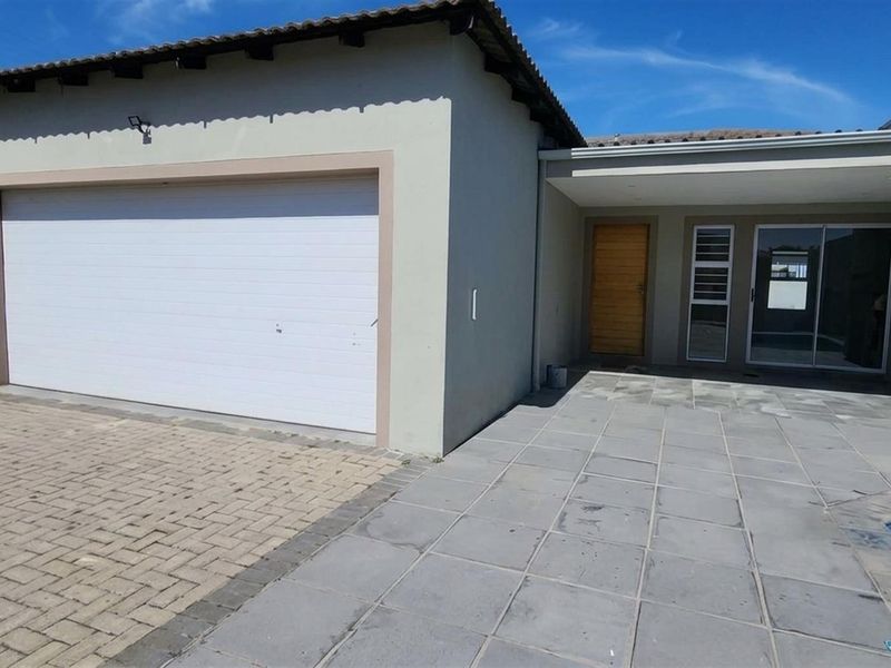 3 Bedroom House to Rent- Sandown Blouberg - Photo 1