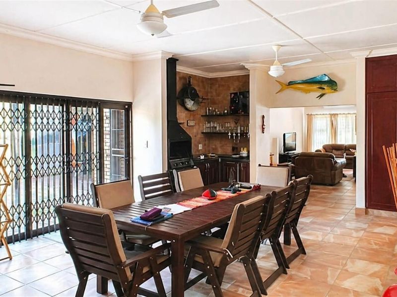 2 times 4 Bedroom Houses plus Granny flat for Sale in Meer En See, Richards Bay - Photo 9