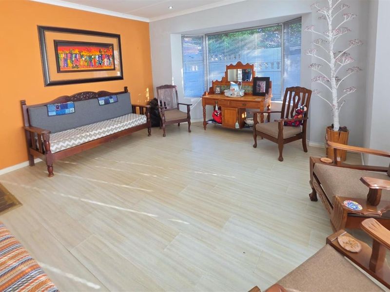 Spacious Family Home for Sale in Jeffreys Bay | Near Beaches, Surf Spots andTop Schools - Photo 6