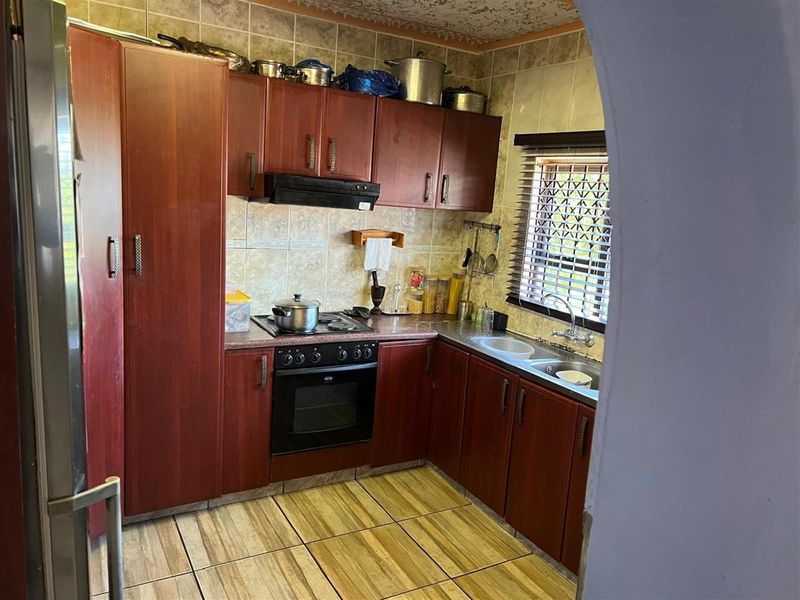 House For Sale in Wyebank, Kloof, KwaZulu Natal - Photo 4