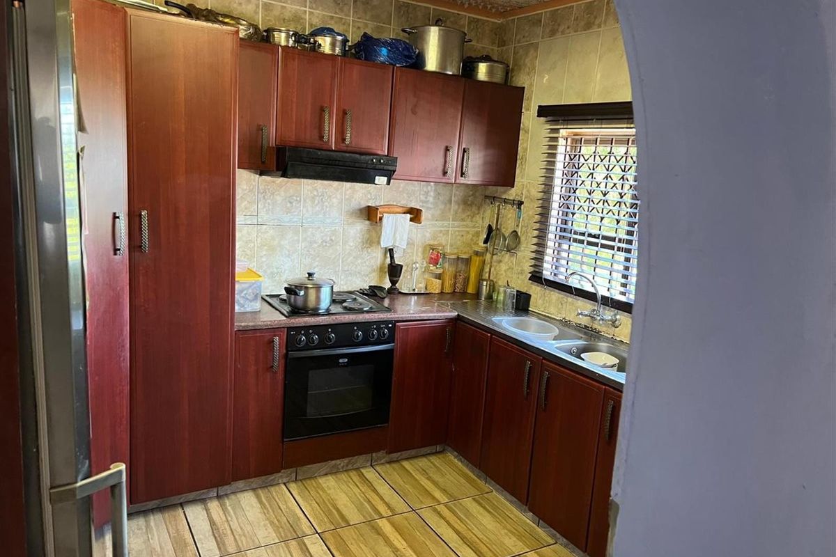 House For Sale in Wyebank, Kloof, KwaZulu Natal - Photo 4