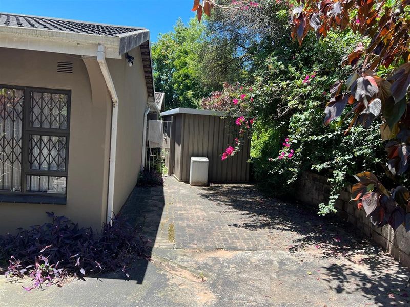 House For Sale in Wyebank, Kloof, KwaZulu Natal - Photo 3