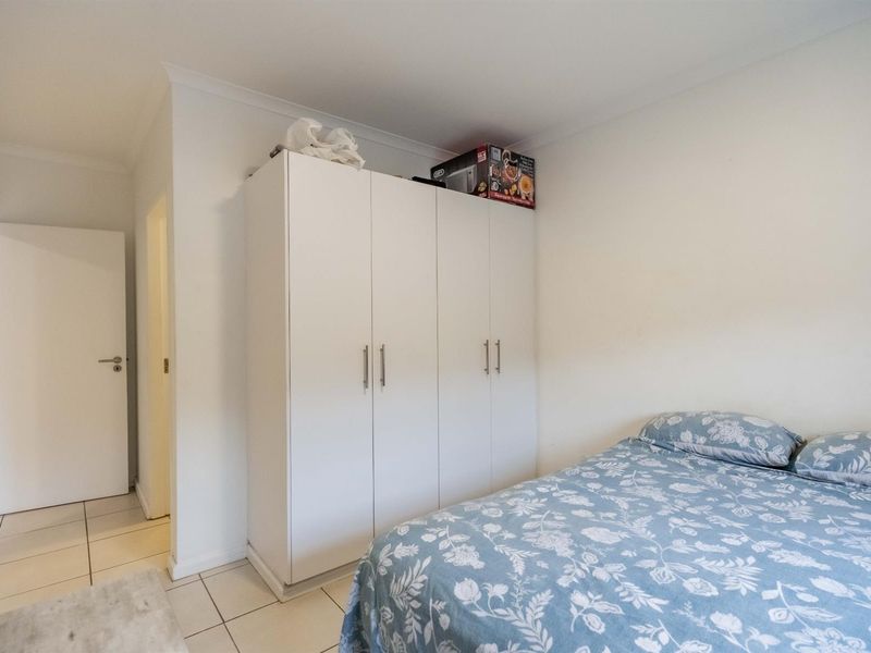 Luxury and Modern Apartment For Sale in Waterfall, KwaZulu-Natal - Photo 7
