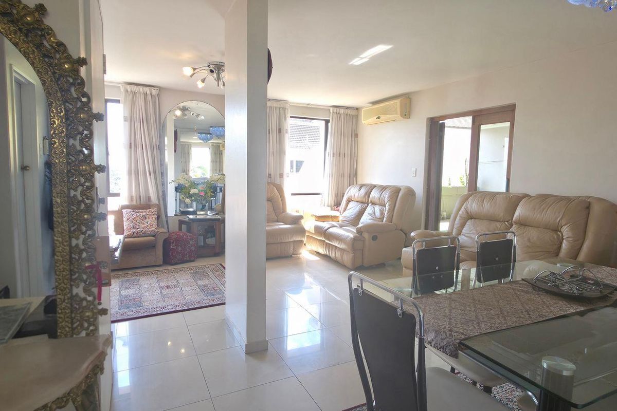 TOWNHOUSE For Sale in Morningside, Durban, KwaZulu Natal - Photo 2