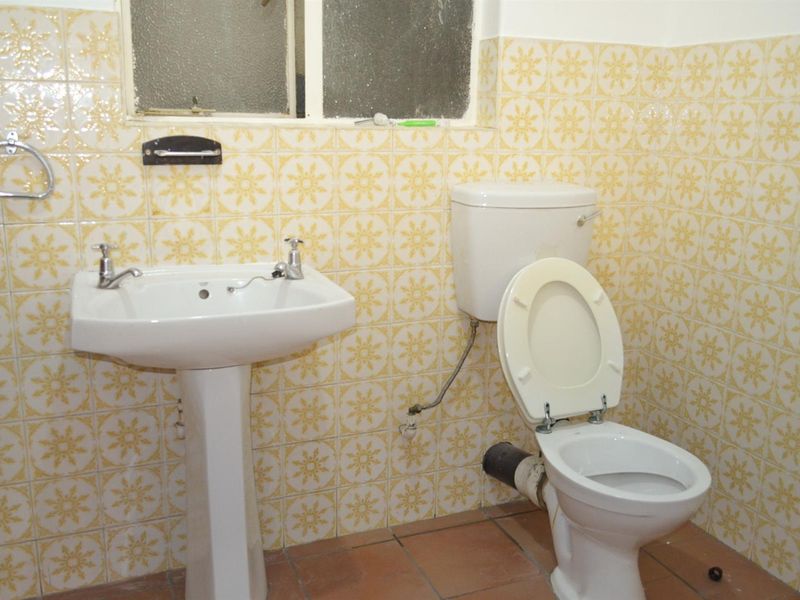 Townhouse To Rent in Eastleigh, Edenvale - Photo 7