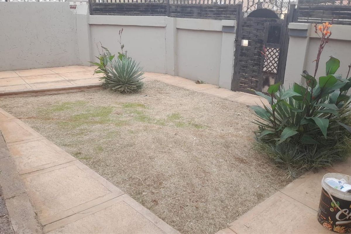 2 Bedroom House  For Sale in Mahube Valley, Gemvalley , Pretoria - Photo 4