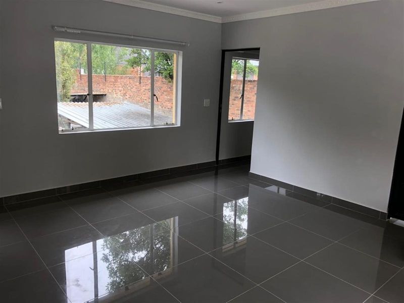Apartment/Cottage To Rent in Bryanston, Sandton - Photo 10
