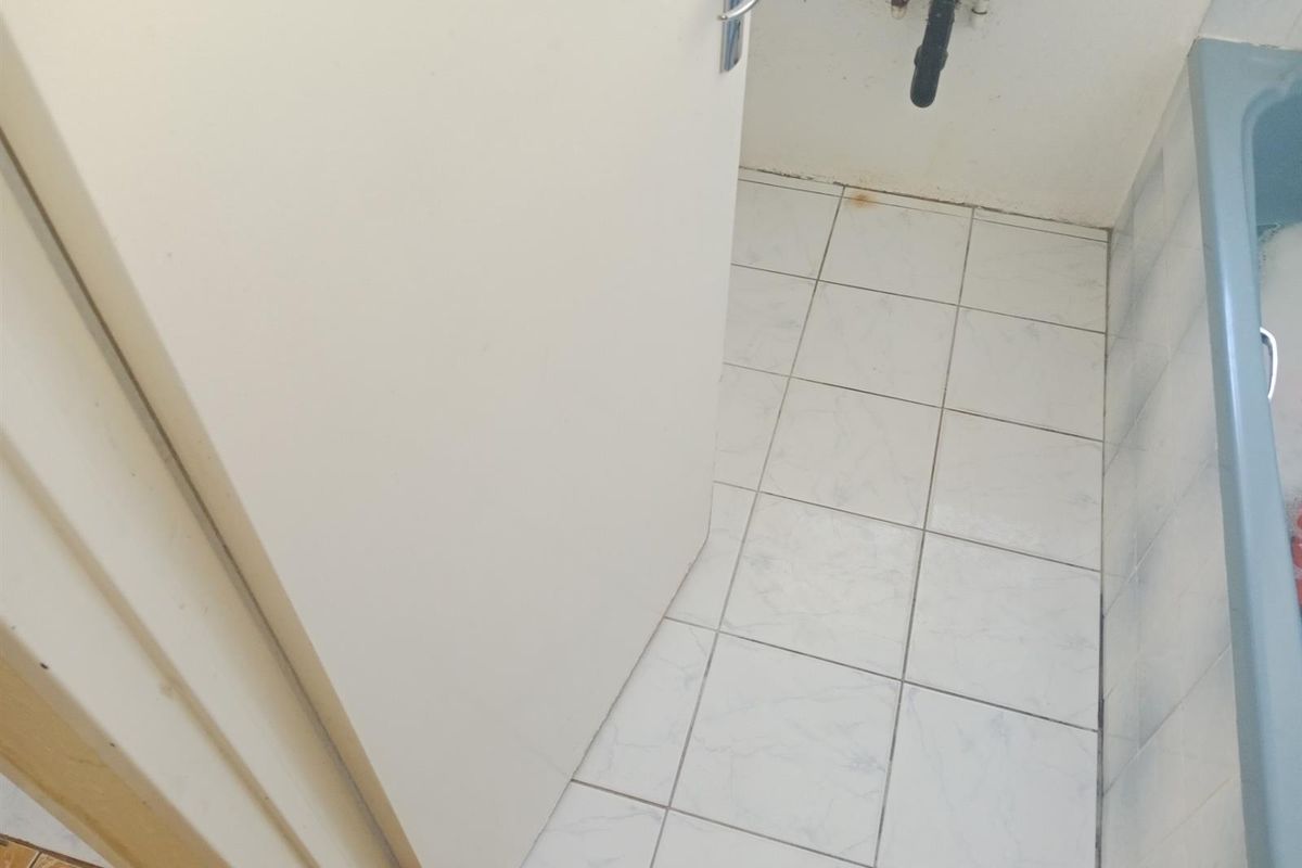 FOR SALE: Beautiful Family Home in Mabopane Unit M, Prime Investment Opportunity - Photo 5