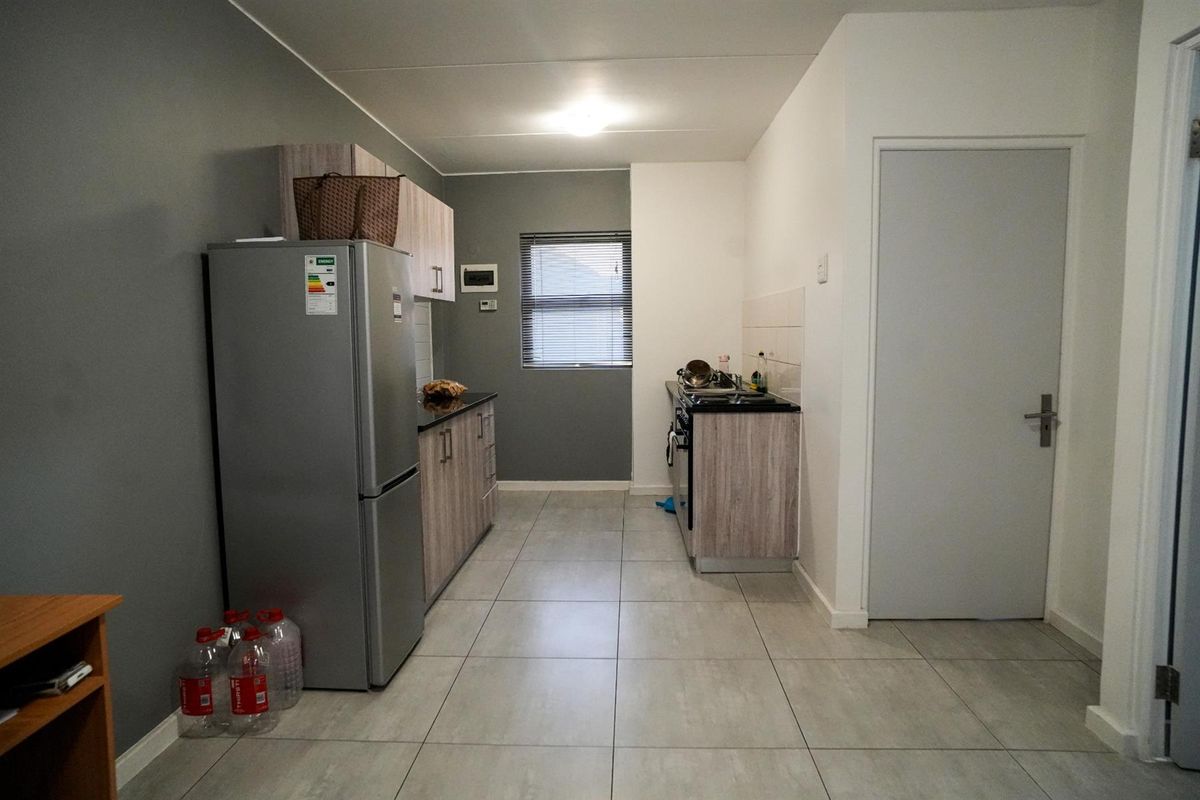Apartment For Sale in Aan de Wijnlanden Stellenbosch Western Cape - Photo 3