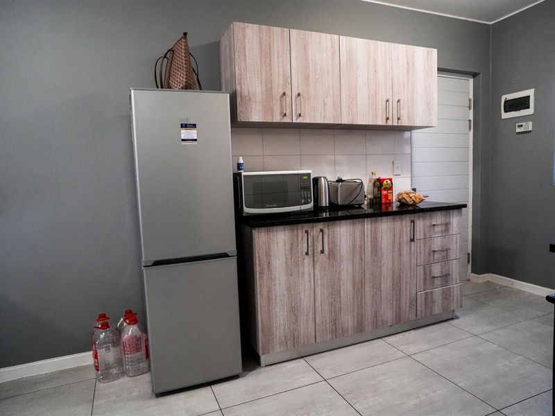 Apartment For Sale in Aan de Wijnlanden Stellenbosch Western Cape - Photo 7
