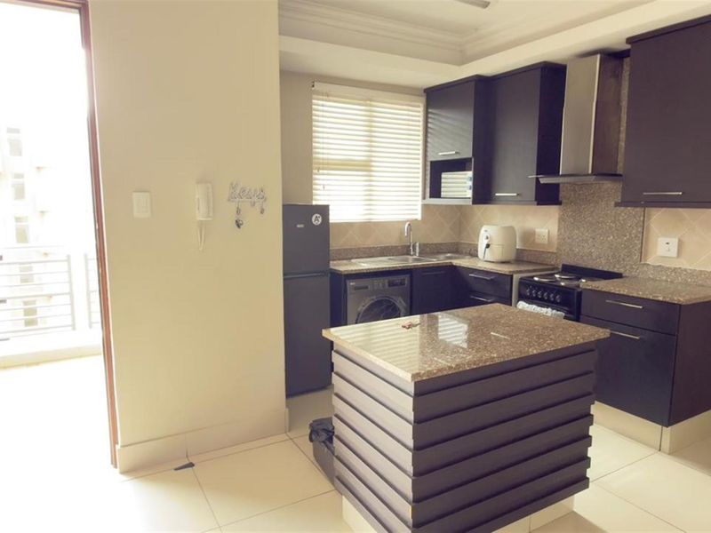 Chic 2 Bed 2 Bath Apartment To Rent on Umhlanga Ridge - Photo 3
