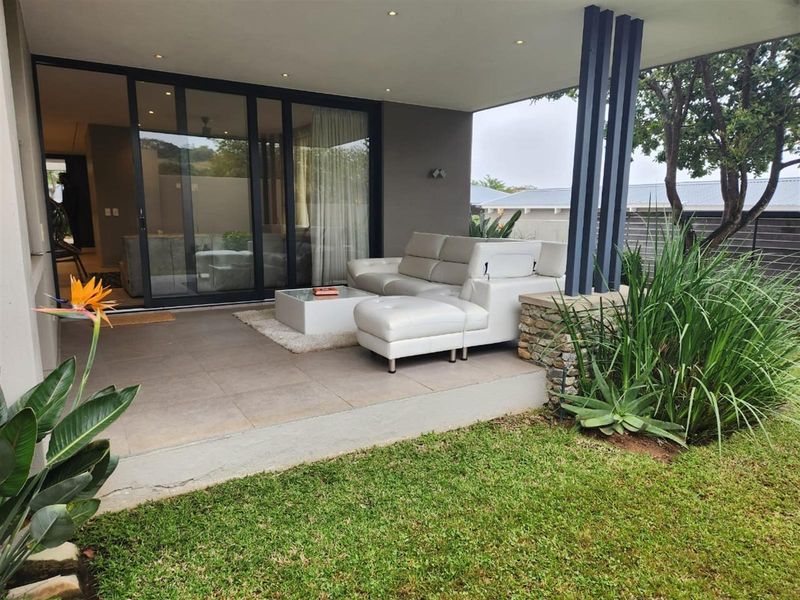 Excecutive Home, well designed property in a Secure Esate with a private garden. - Photo 4