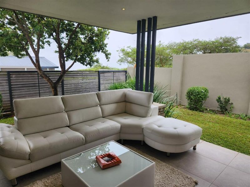 Excecutive Home, well designed property in a Secure Esate with a private garden. - Photo 3