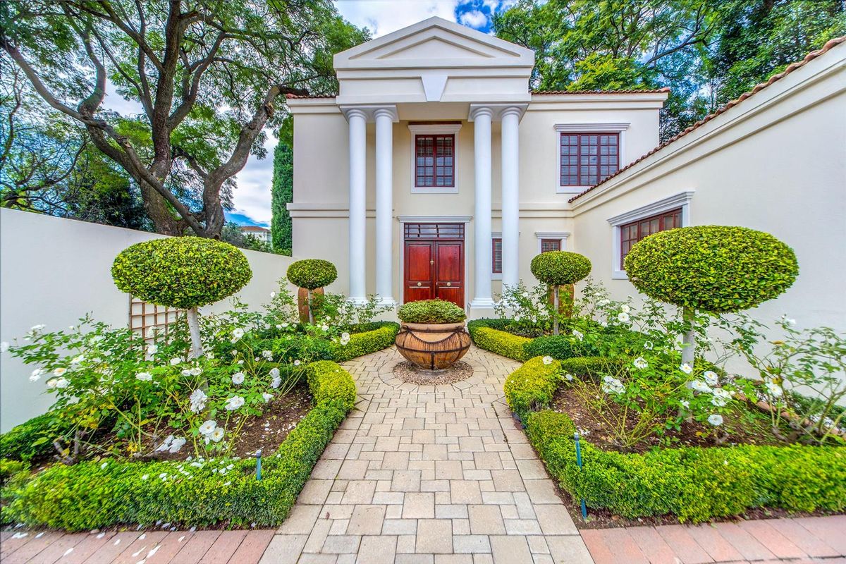 House For Sale in Douglasdale, Sandton - Photo 2