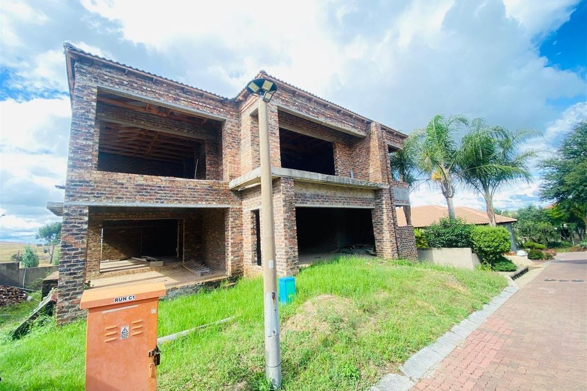 House On Auction in Witbank - Photo 3