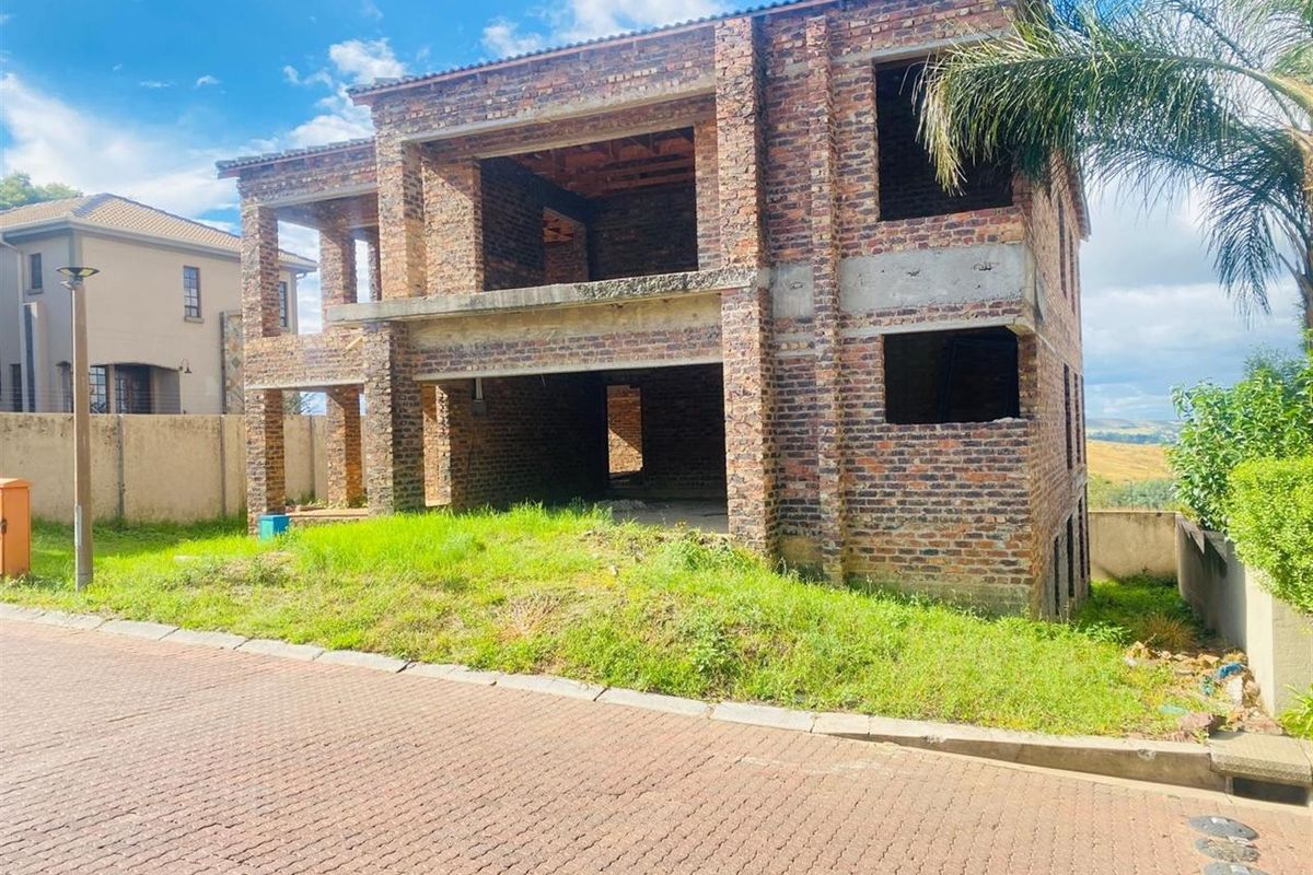 House On Auction in Witbank - Photo 2