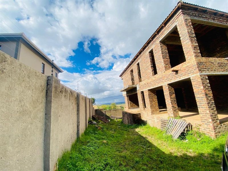House On Auction in Witbank - Photo 4