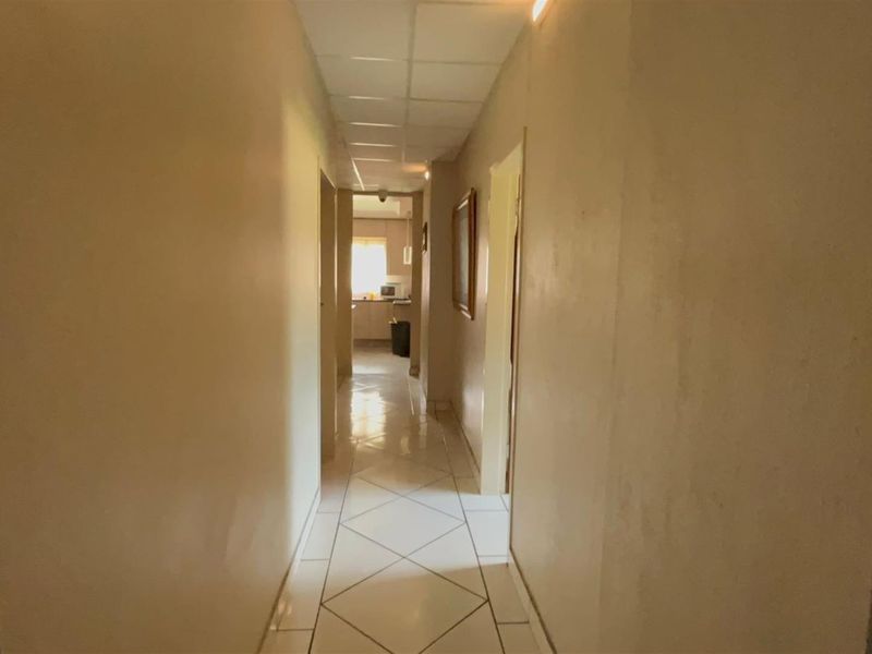 5 Bedroom Home For Sale in Sasolburg Central, Sasolburg - Photo 8
