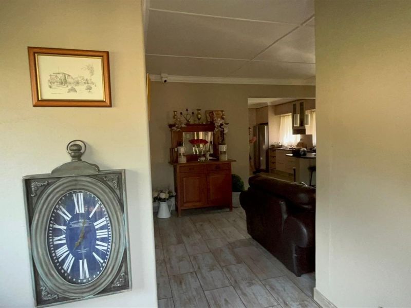 5 Bedroom Home For Sale in Sasolburg Central, Sasolburg - Photo 5