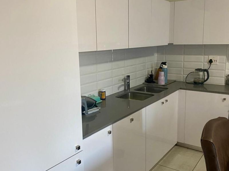 Apartment For Sale in Paardevlei, Somerset West - Photo 5