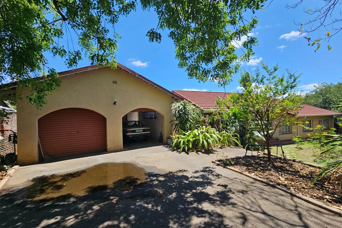 3 Bedroom House For Sale in Barberton - Photo 3